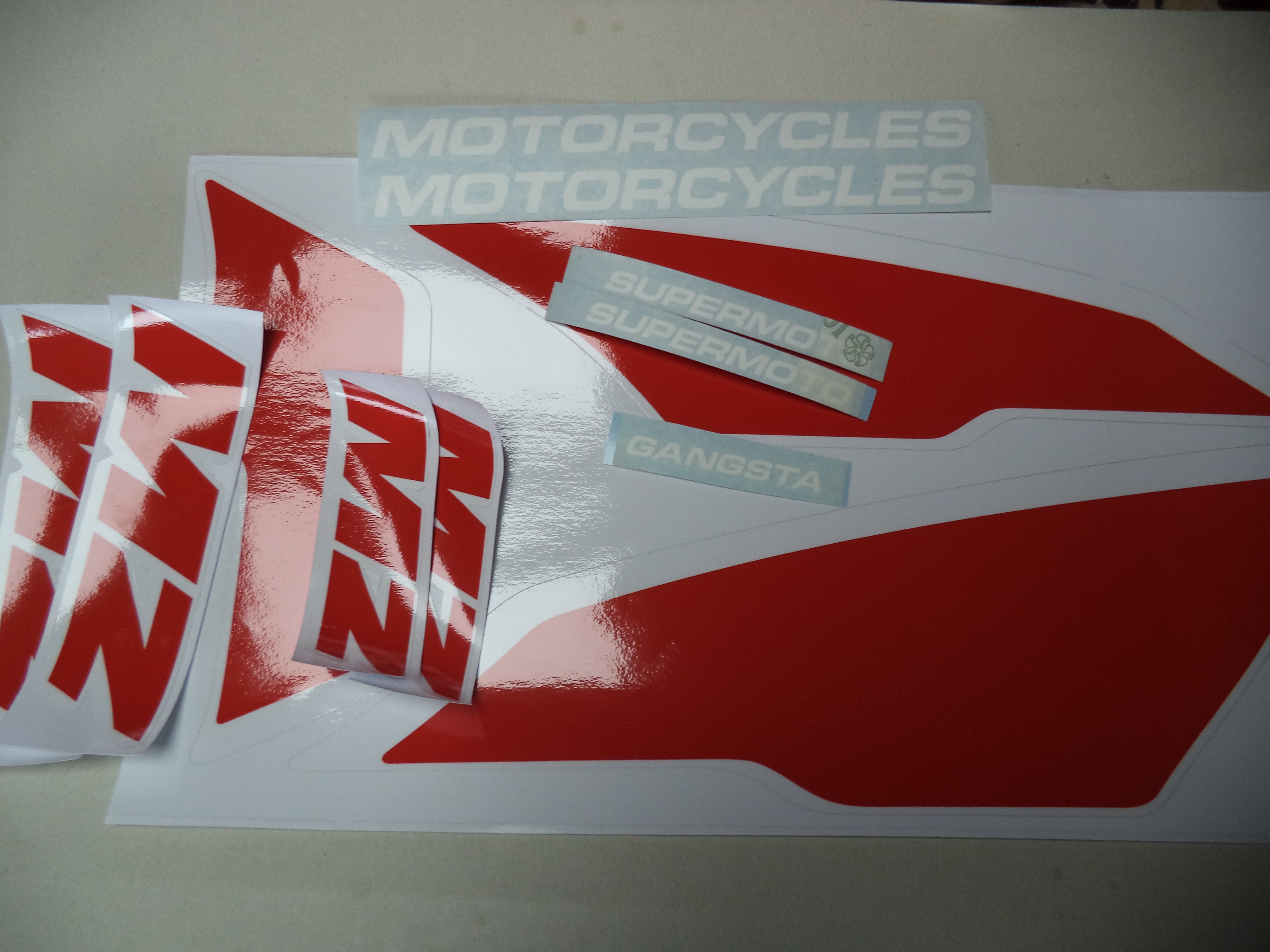 ! Dekorsatz Gangsta rot/weiÃŸ